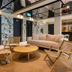 Omid Saldanha Hotel Lisbona