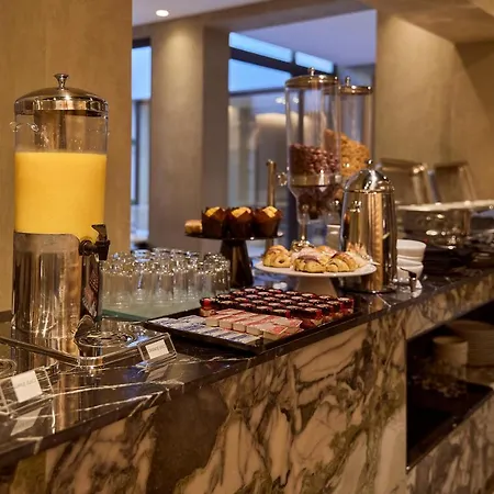 Omid Saldanha Hotell 4*
