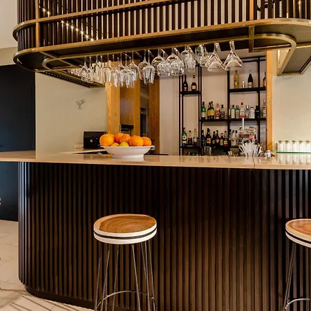 Omid Saldanha Hotel Lisbon