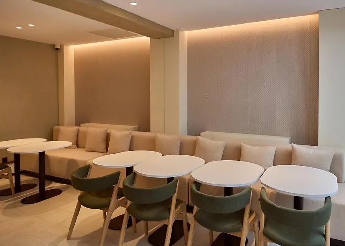 Omid Saldanha Hotel Lisbon