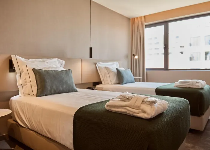Omid Saldanha Hotell 4*
