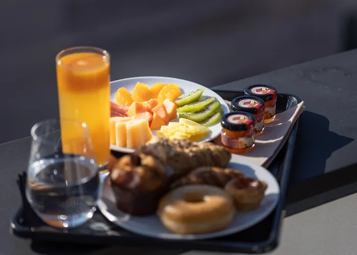 Hotel Omid Saldanha 4*