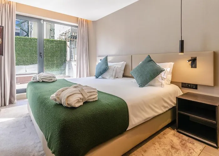 Omid Saldanha Hotel Lisbon