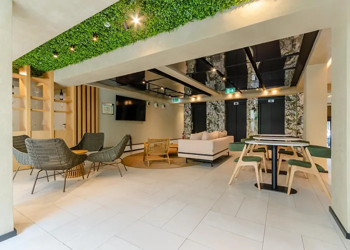 Hotel Omid Saldanha 4*