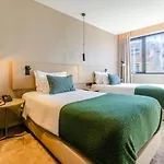 Omid Saldanha Hotel