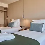 Omid Saldanha 4*
