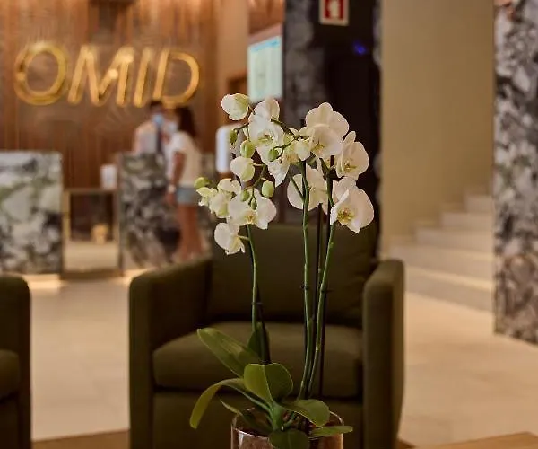 ホテル Omid Saldanha