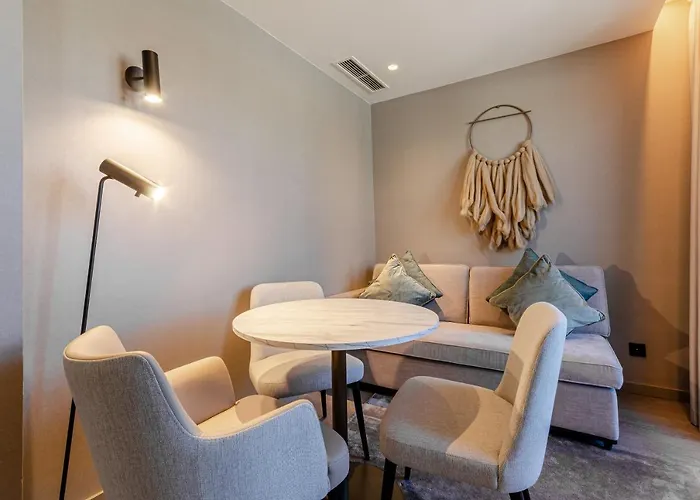 Omid Saldanha Hotel 4*