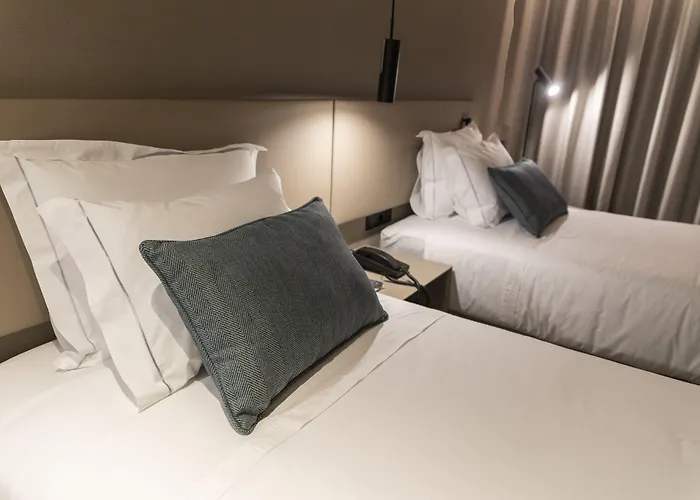 Omid Saldanha Hotel 4*