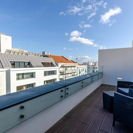 Omid Saldanha Lisboa