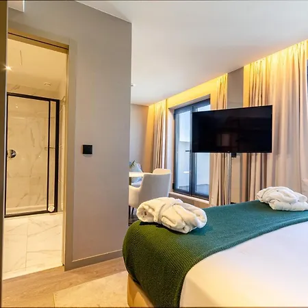 Omid Saldanha Lisboa