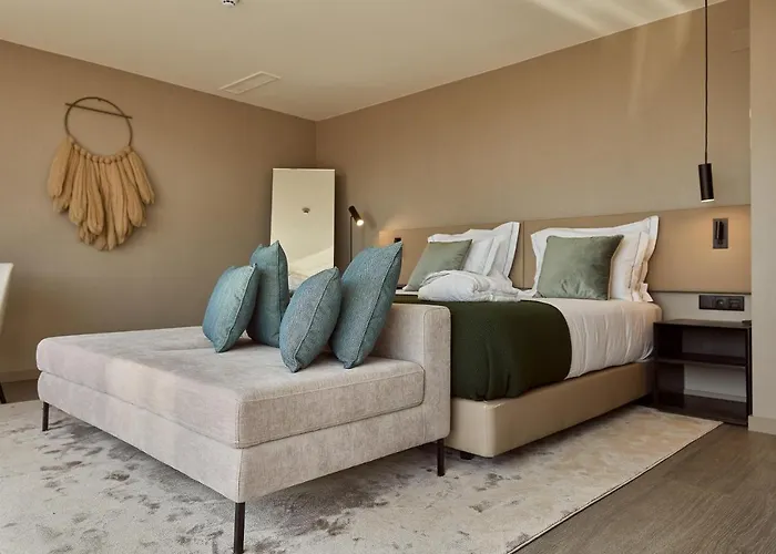 Omid Saldanha Szálloda